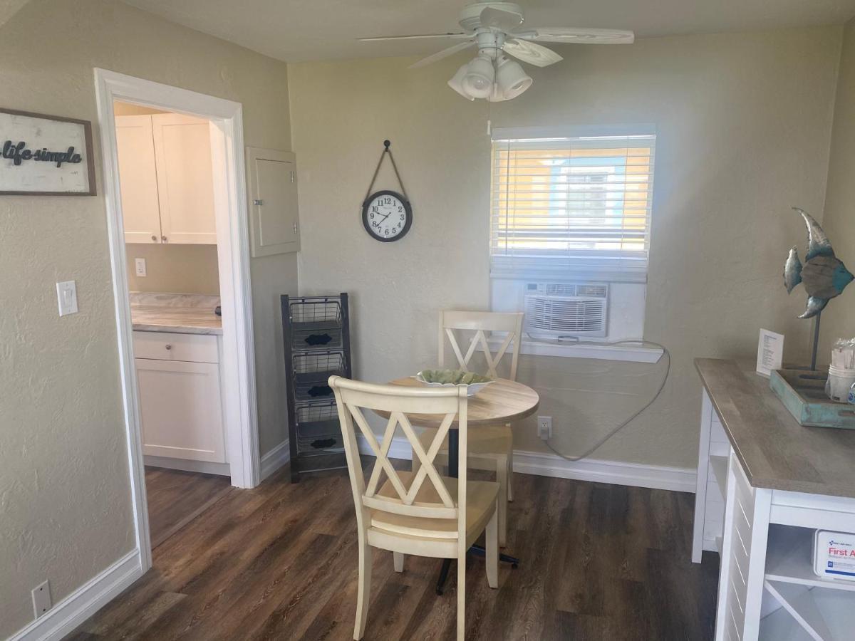 Caribbean Shores Waterfront Resort Jensen Beach Extérieur photo