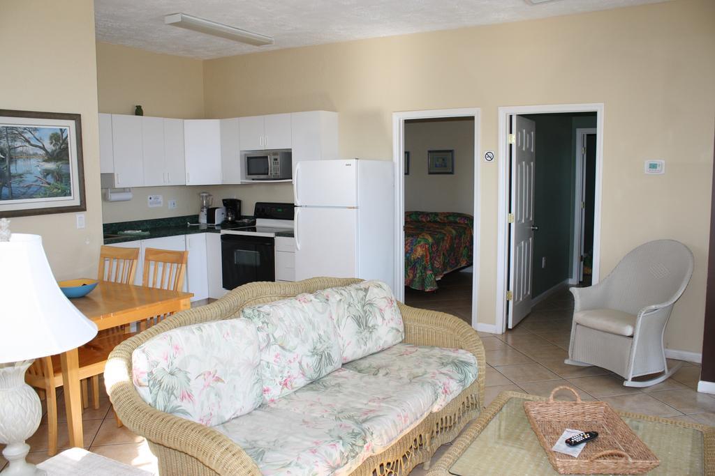 Caribbean Shores Waterfront Resort Jensen Beach Extérieur photo