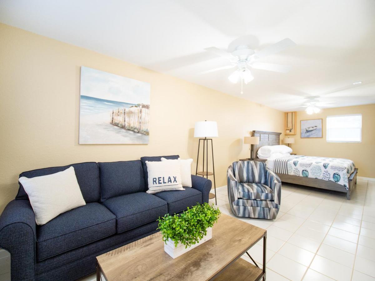 Caribbean Shores Waterfront Resort Jensen Beach Extérieur photo
